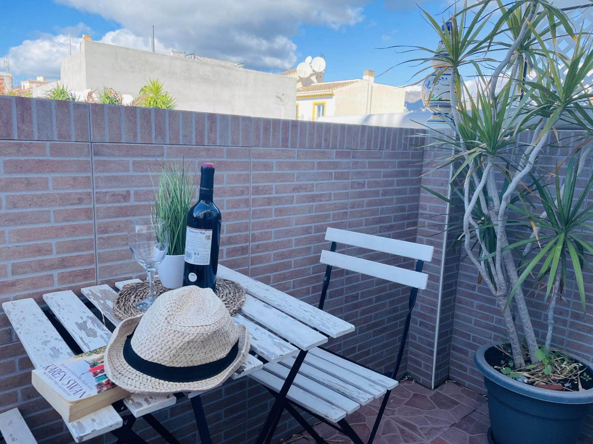 Estudio Jimena Cordoba En El Centro De ネルハ エクステリア 写真